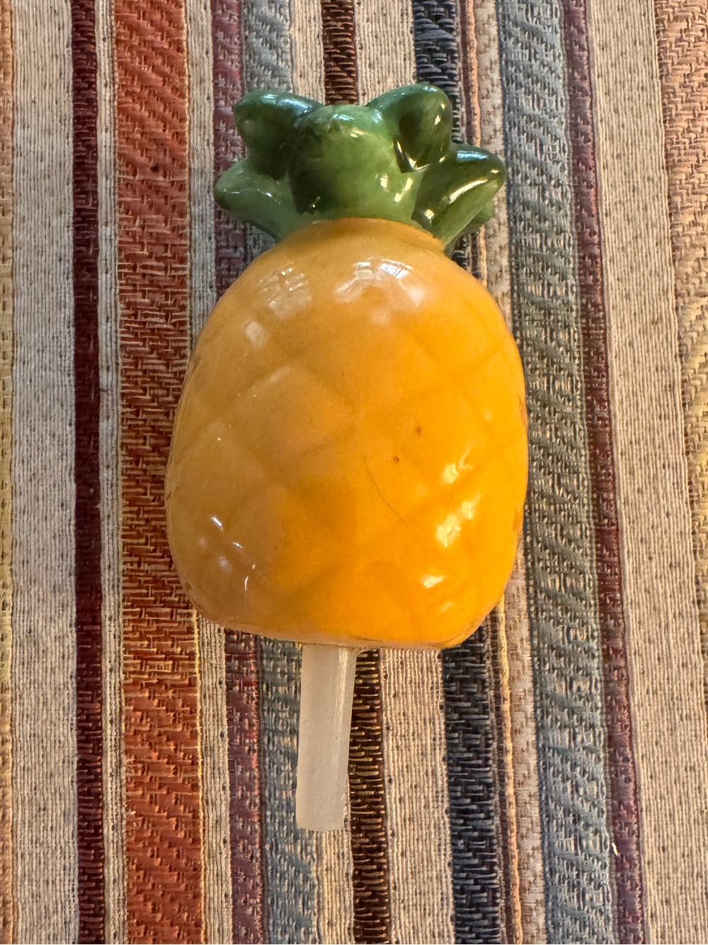Nora Fleming pineapple topper, like new
